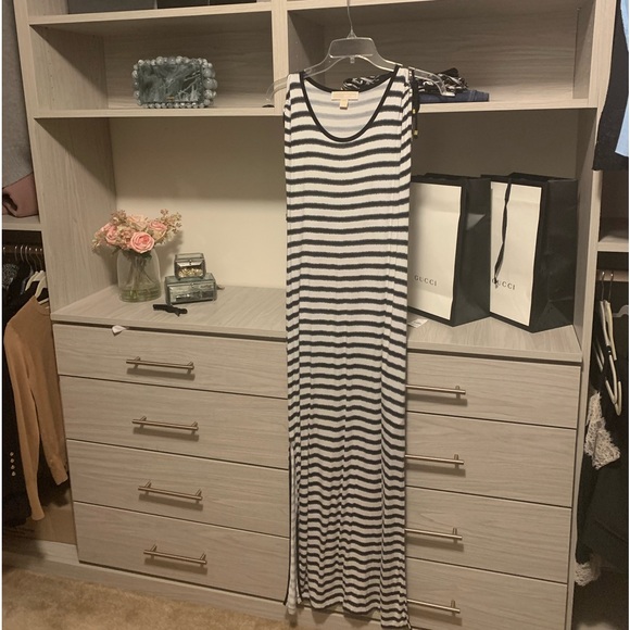 Michael Kors stripped maxi dress - Picture 2 of 4